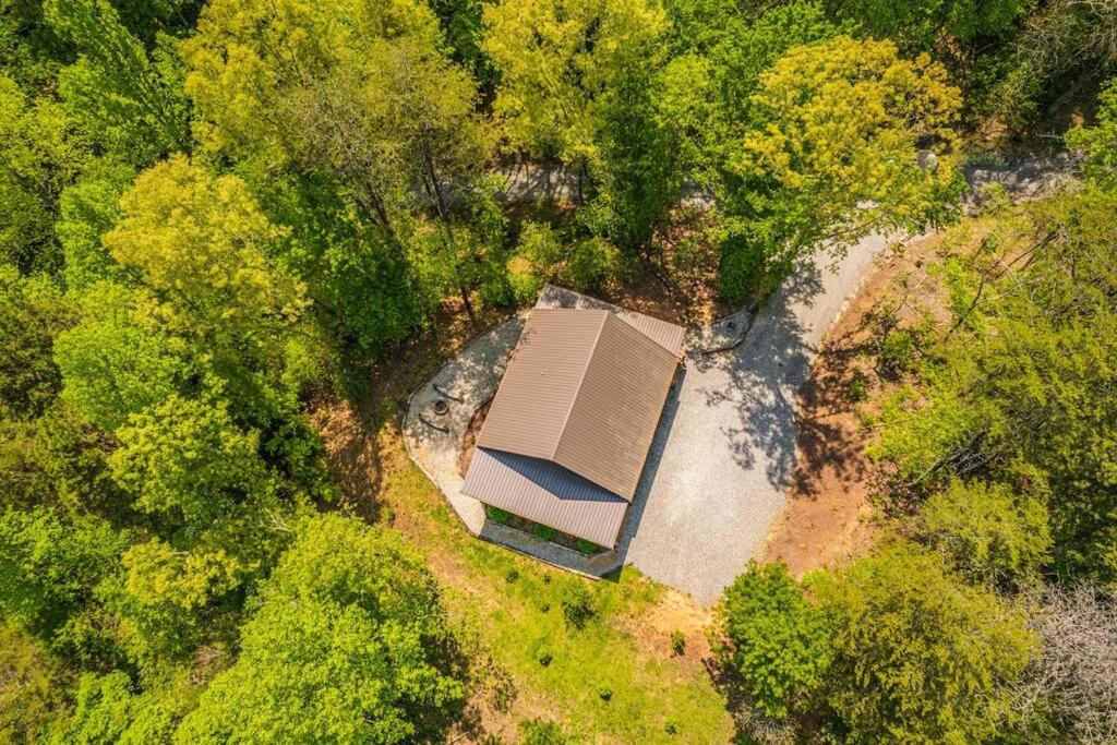 Holiday home Art's Bungalow-wooded Seclusion 1 Mi To Deep Creek And Bryson *