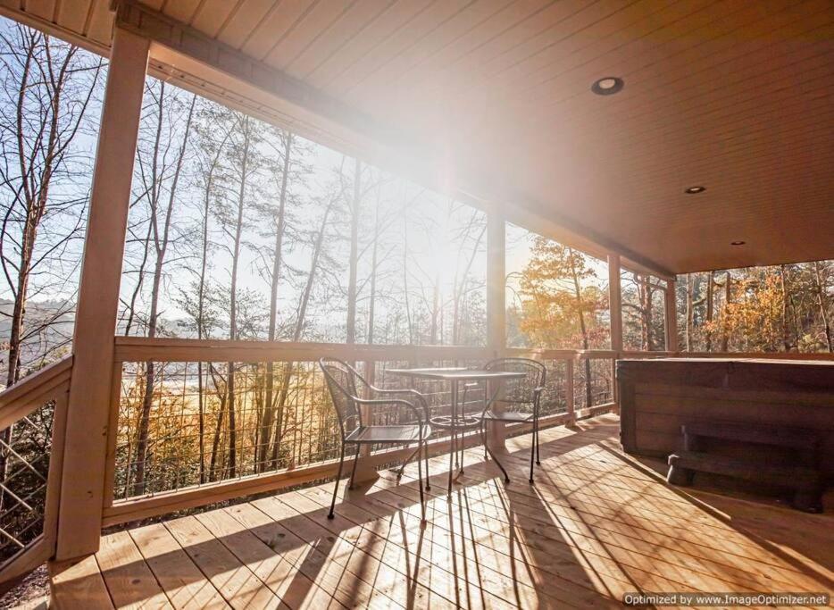 Art's Bungalow-wooded Seclusion 1 Mi To Deep Creek And Bryson Holiday home *